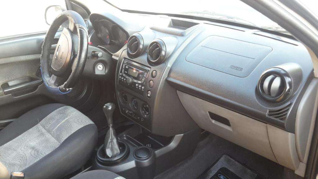 Ford Fiesta Max 1.6 Modelo 