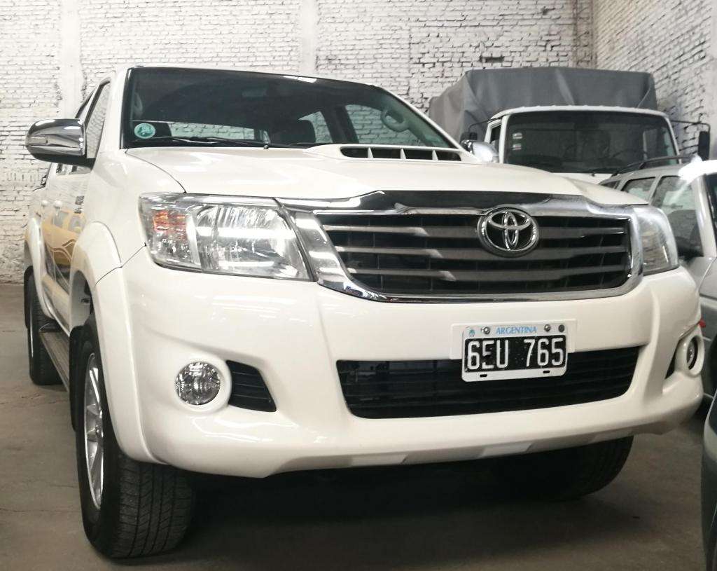 toyota hilux srv 3.0 4x2 modelo 