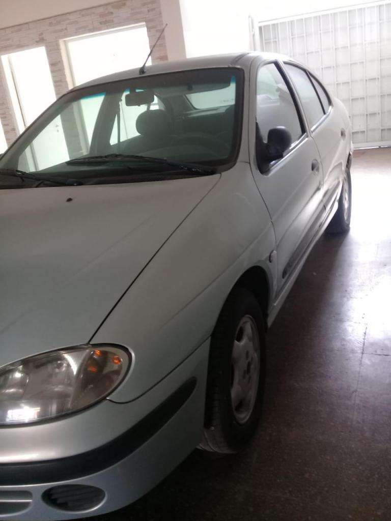 vendo o permuto megane 1,9 diesel 