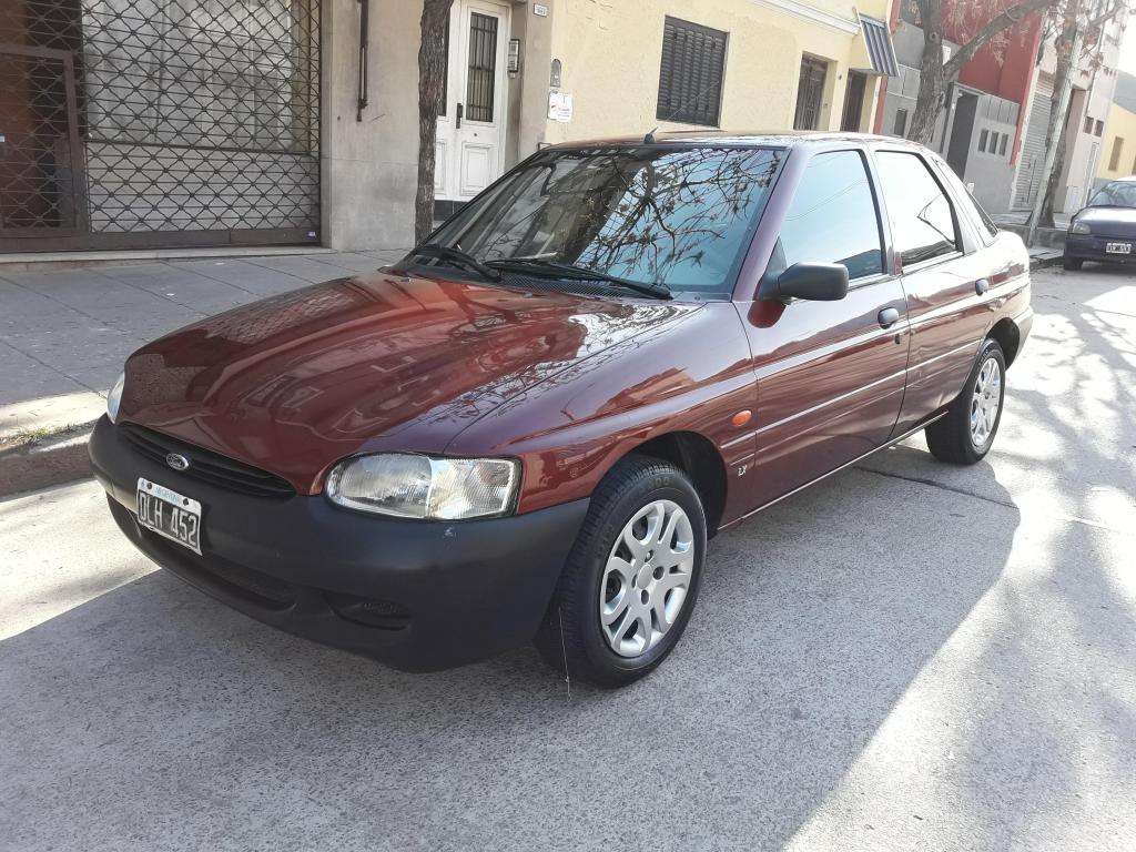 Ford Escort LX v