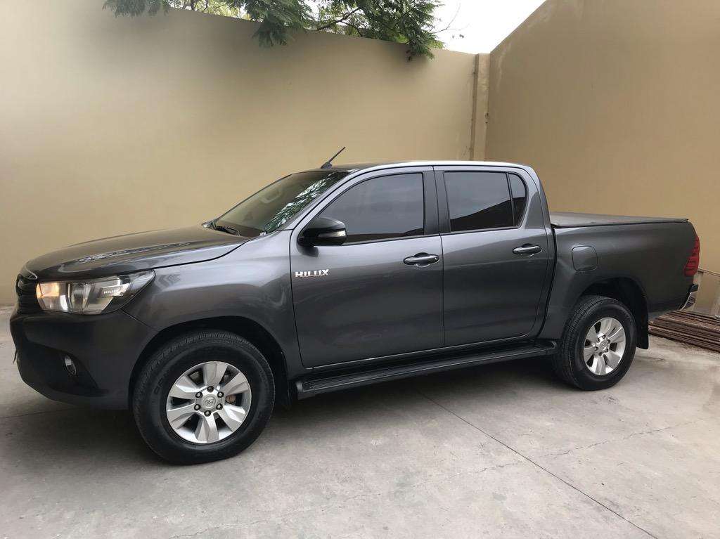 Toyota Hilux Sr 4X