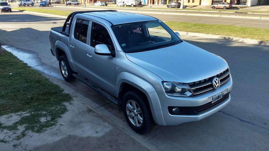 VOLKSWAGEN AMAROK 2.0 TRENDLINE AT 4X IMPECABLE!!!