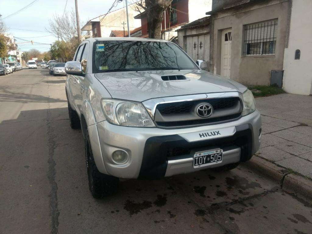 Toyota Hilux Srv 4x4