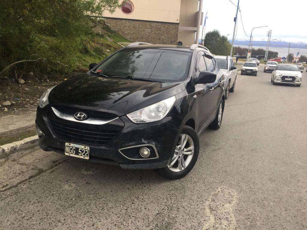 Vendo tucson  comunicarse al 