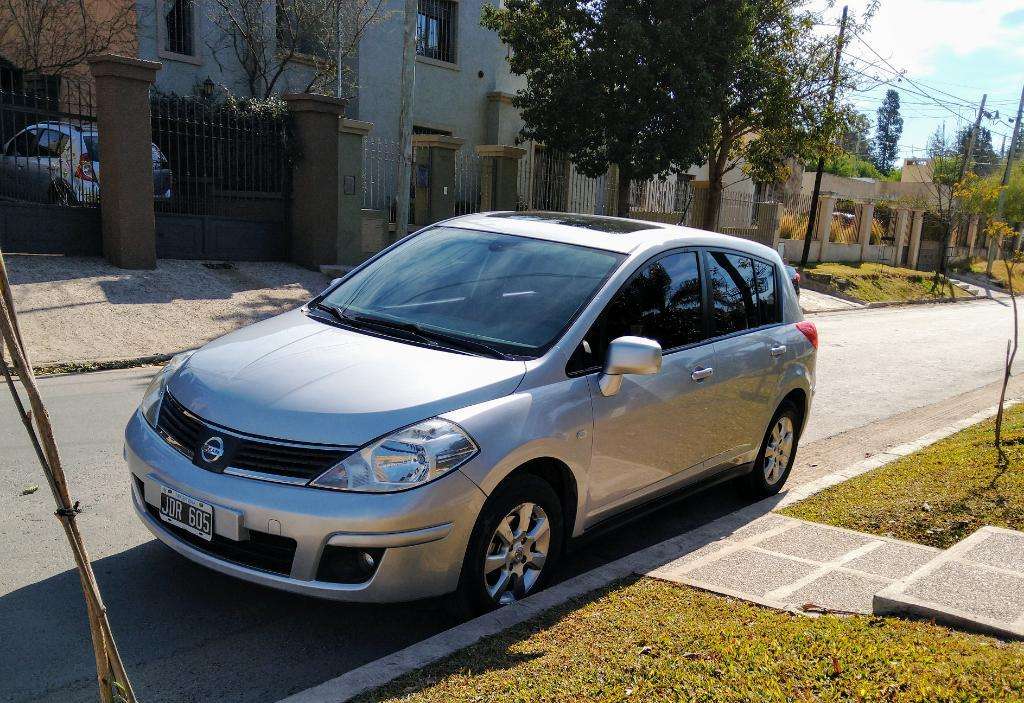 Nissan Tiida Tekna Full-full 1a. Mano