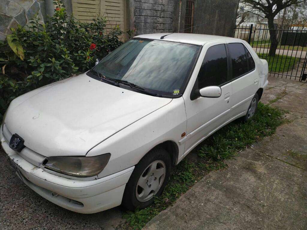 Peugeot 306