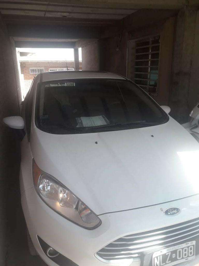 Vendo Ford Fiesta Kinectic