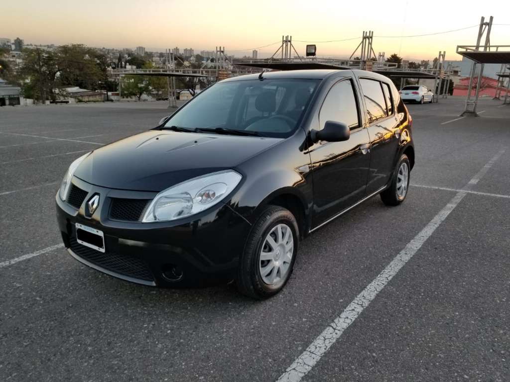 RENAULT SANDERO None 