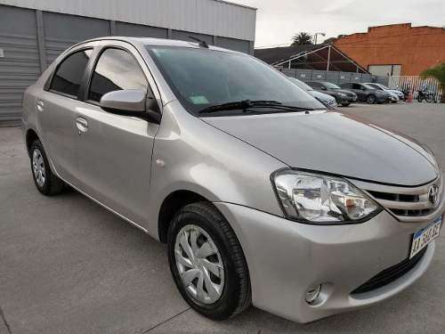 Toyota Etios 1.5 Sedan Xs Sarthou