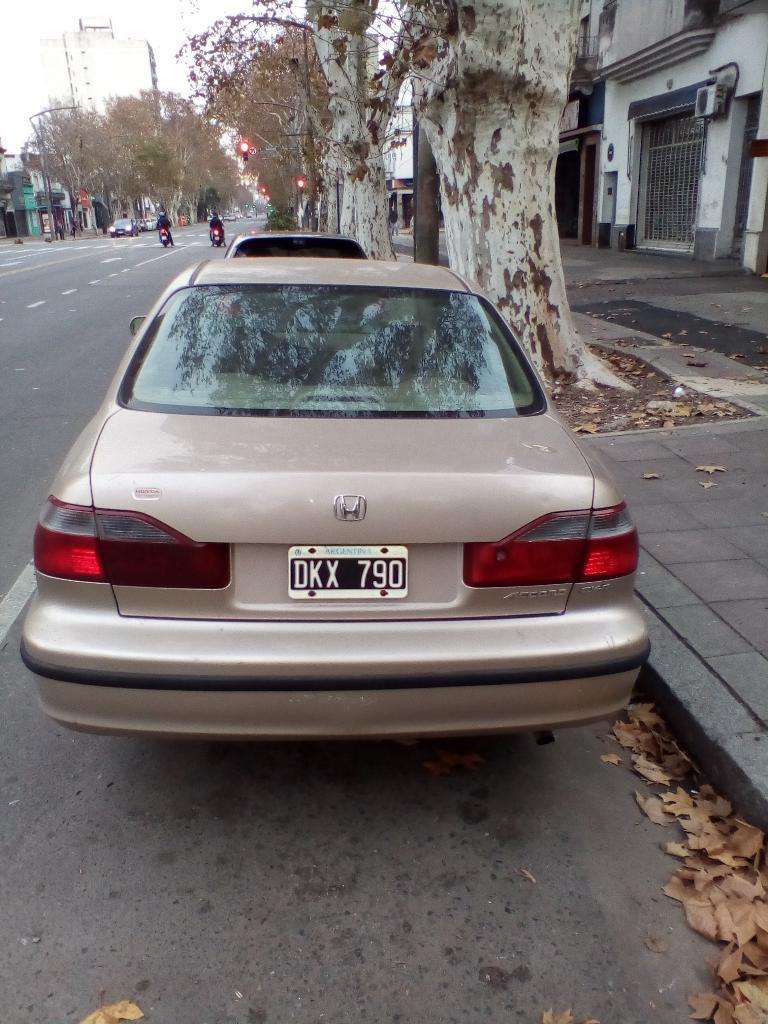 Vendo Honda Accord Modelo 