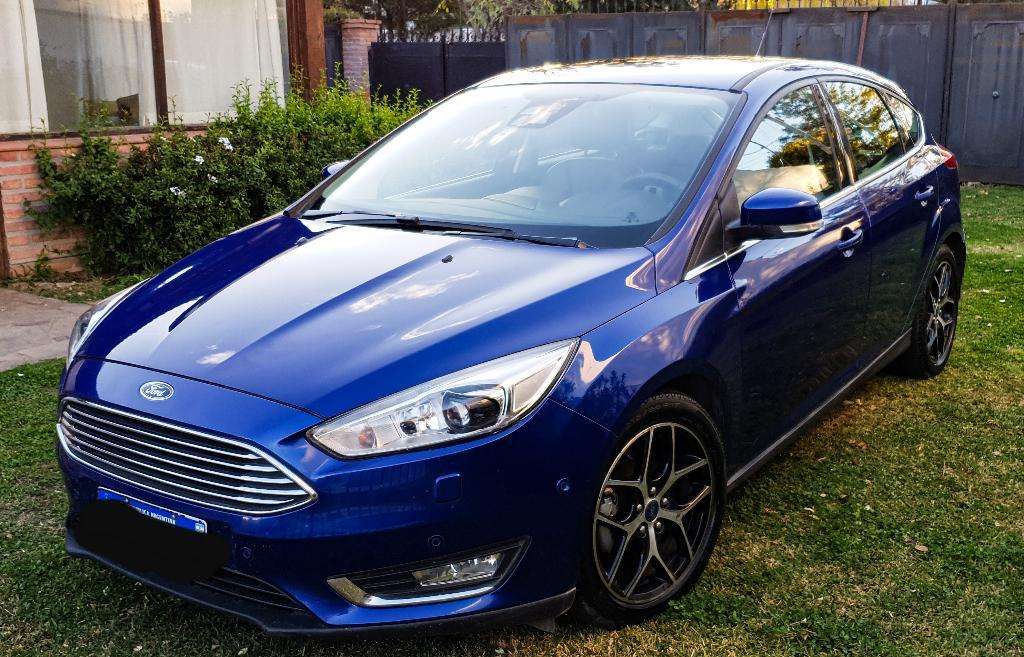 Vendo Ford Focus Titanium At 