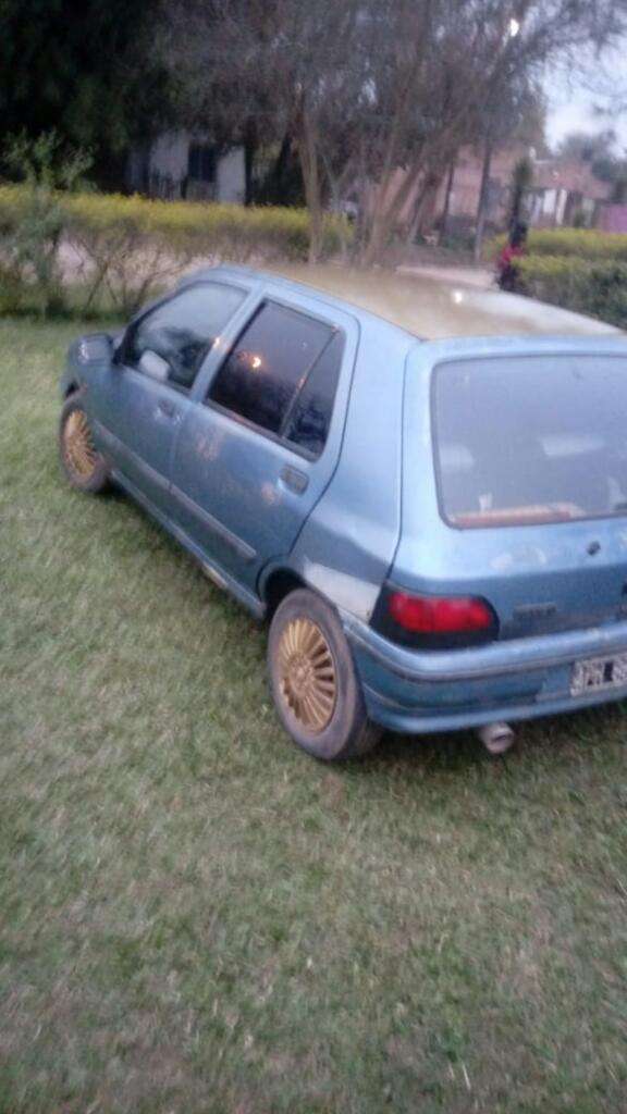 Vendo O Permuto Renault Clio