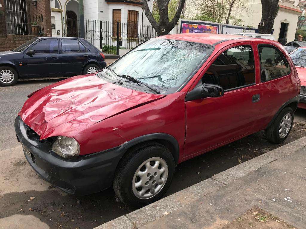 CHEVROLET CORSA  BASE CHOCADO FUNCIONANDO PARA TRANFERIR