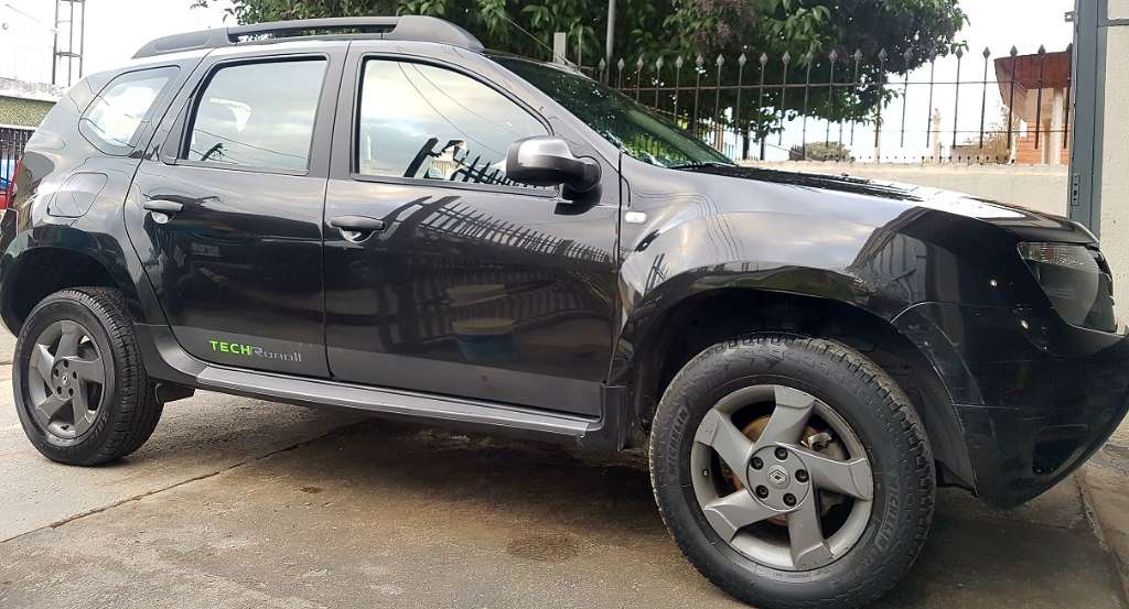 RENAULT DUSTER 1.6 4X2 TECH ROAD 