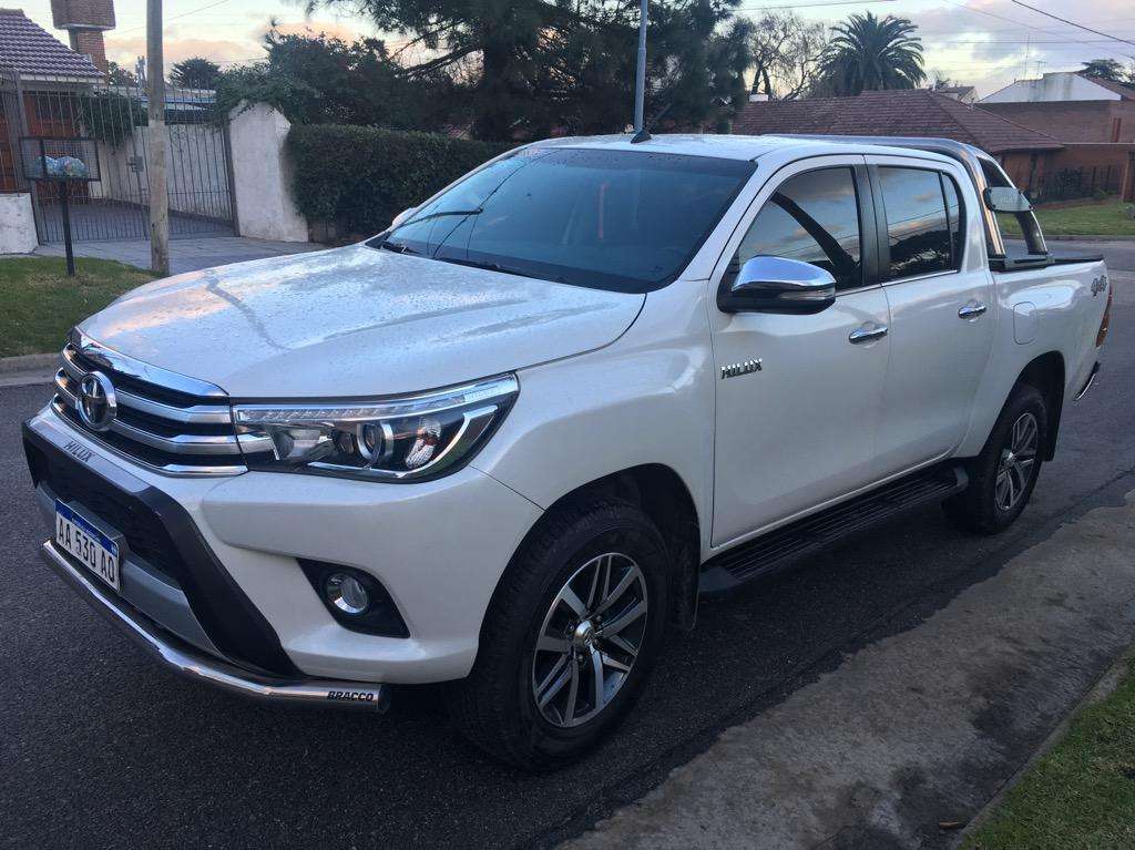 Toyota Hilux 2.8 Srx Cuero 