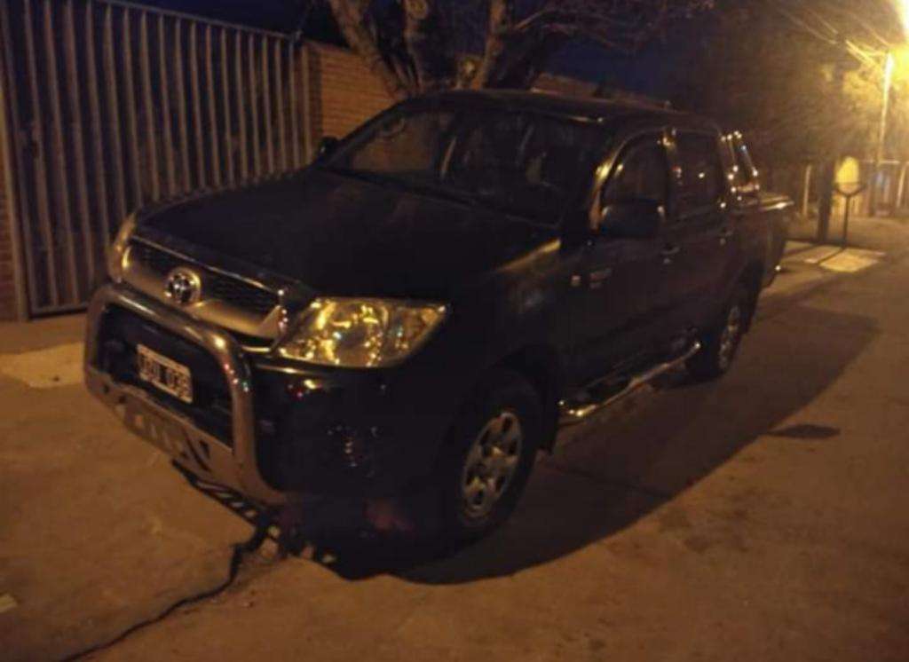 Vendo Toyota Hilux 