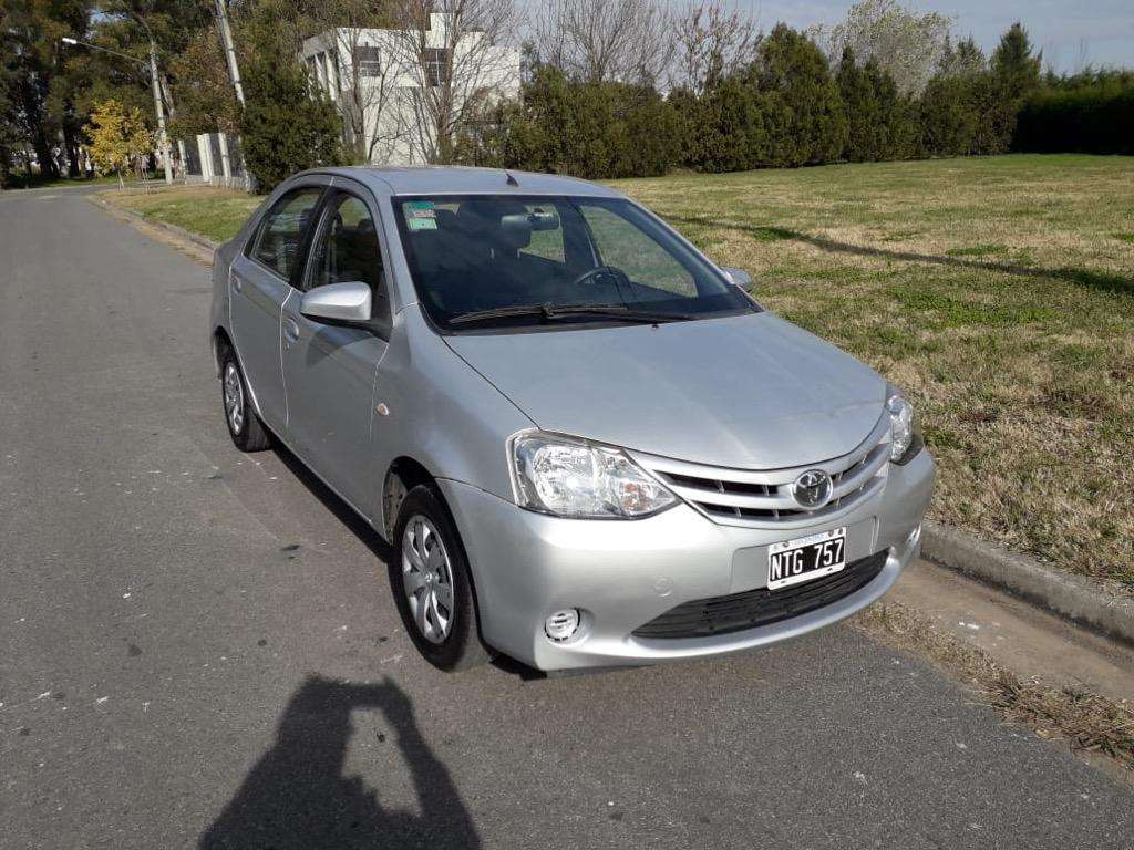 Toyota Etios Xs 1.5 M/T Unico Dueño