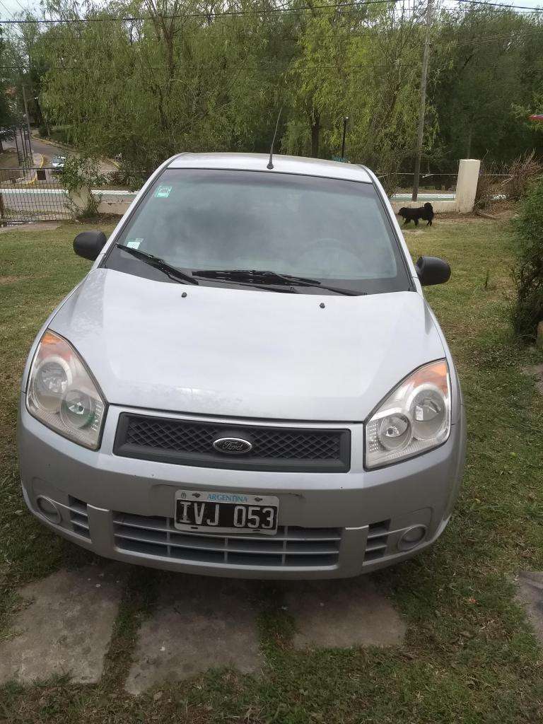 Ford fiesta  MP3 con GNC aire y direc