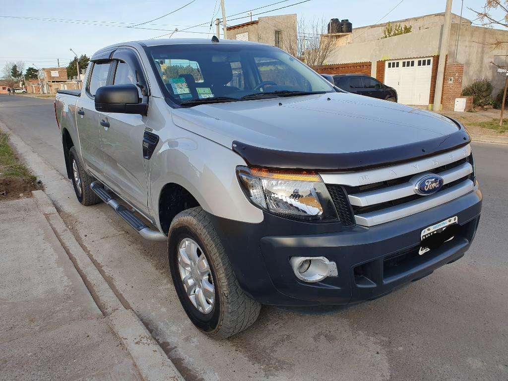 VENDO FORD RANGER SAFETY  DIESEL CON  KMS