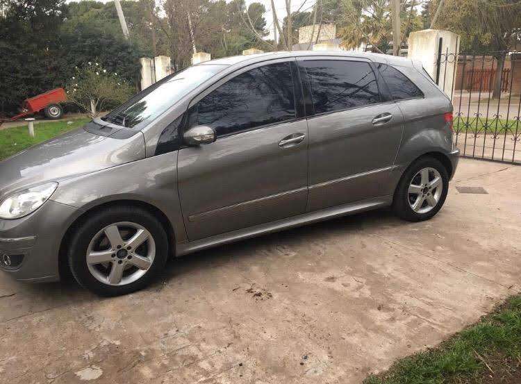 MERCEDES BENZ B200