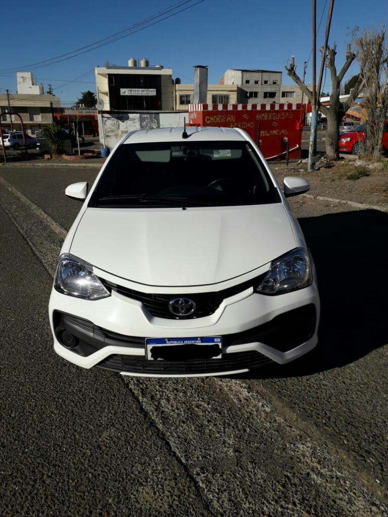 Vendo Toyota Etios