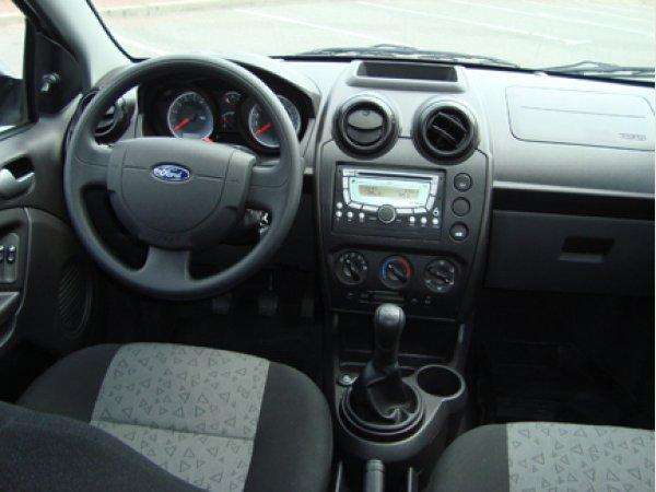 INMACULADO FORD FIESTA MAX 