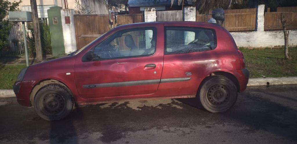 Renault Clio v Nafta