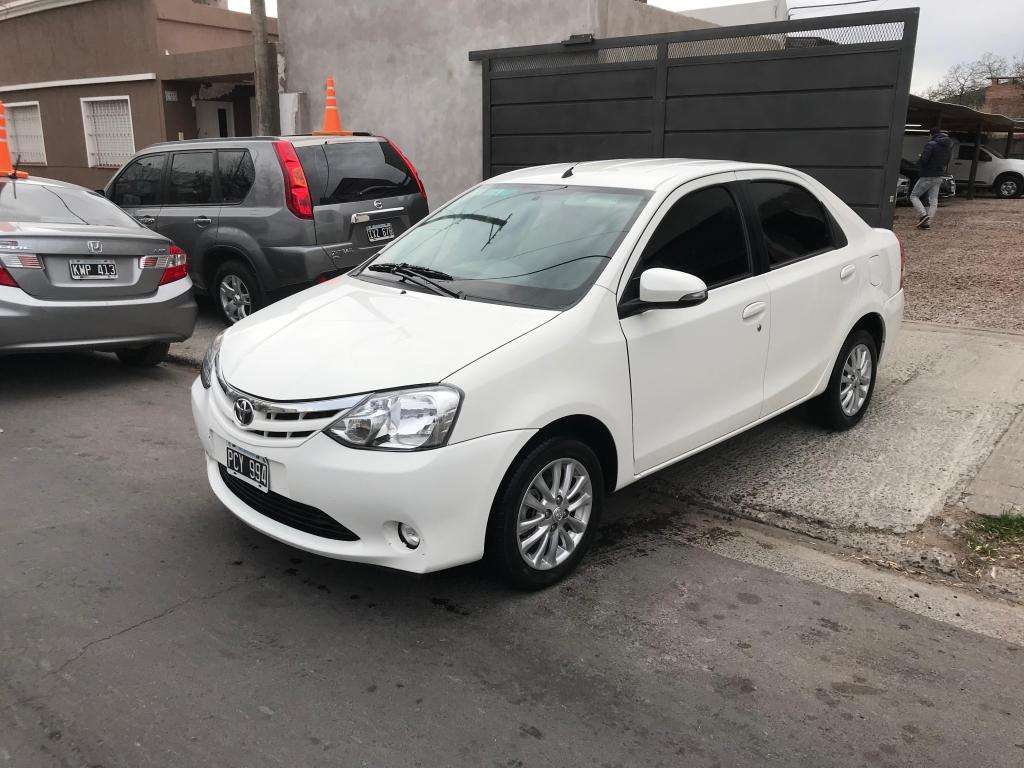 Etios XLS 