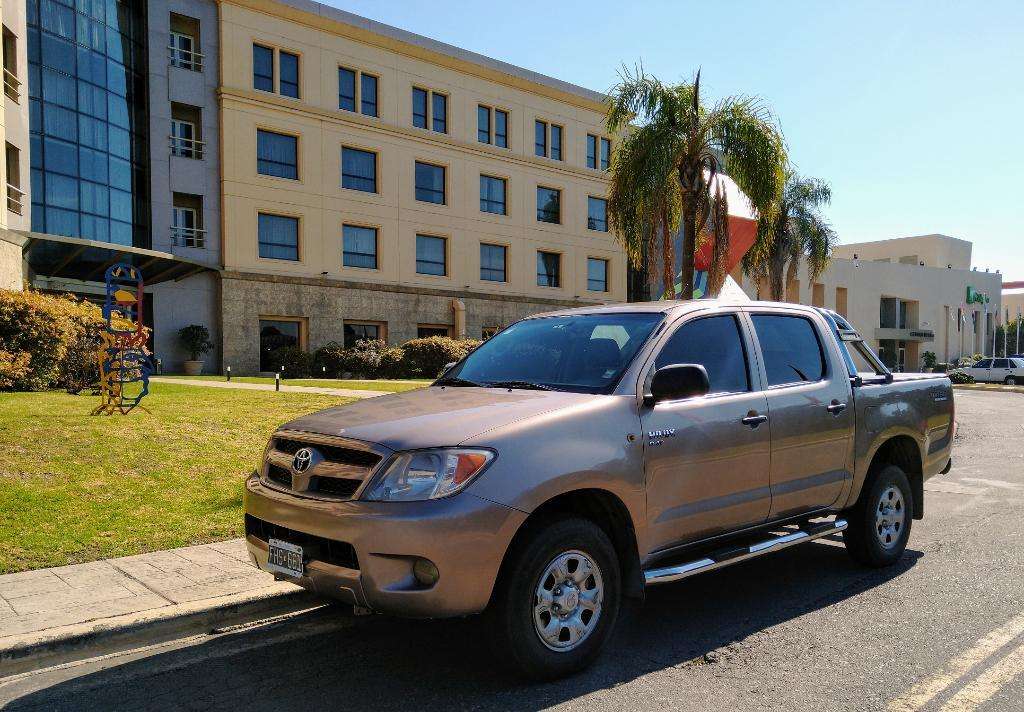 Toyota Hilux 2.5 Dx Pack 4x2 1a. Mano