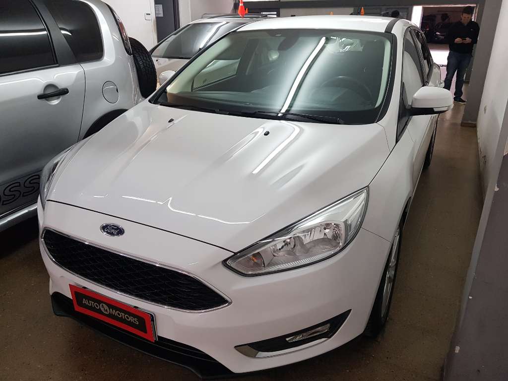 FORD FOCUS 2.0 5P SE L/