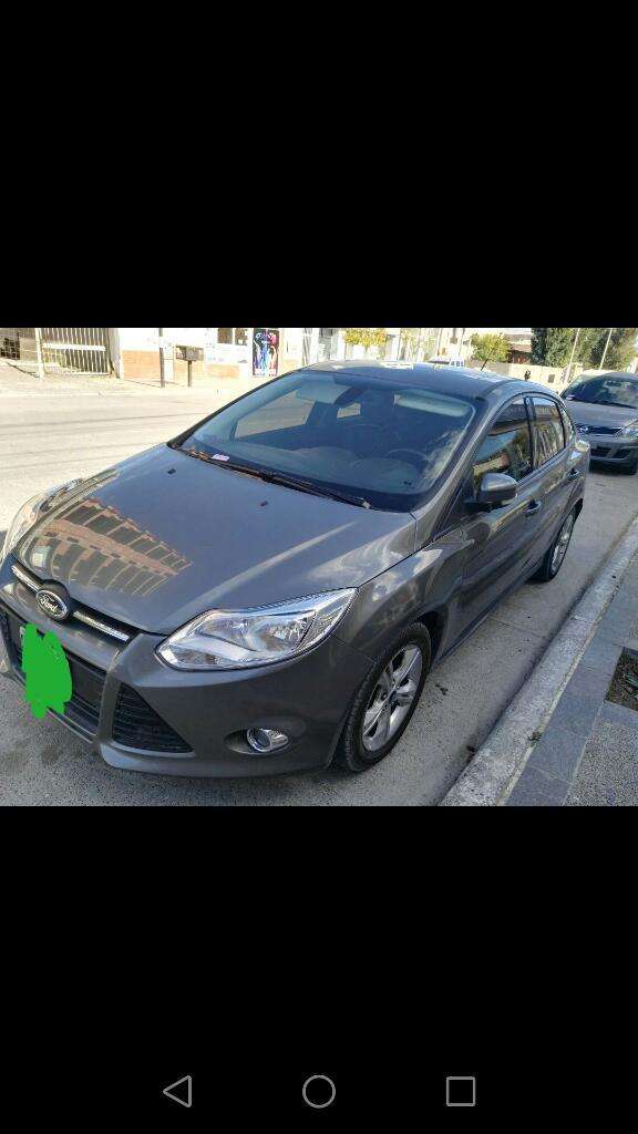 Vendo Focus  Automático 5 Puerta