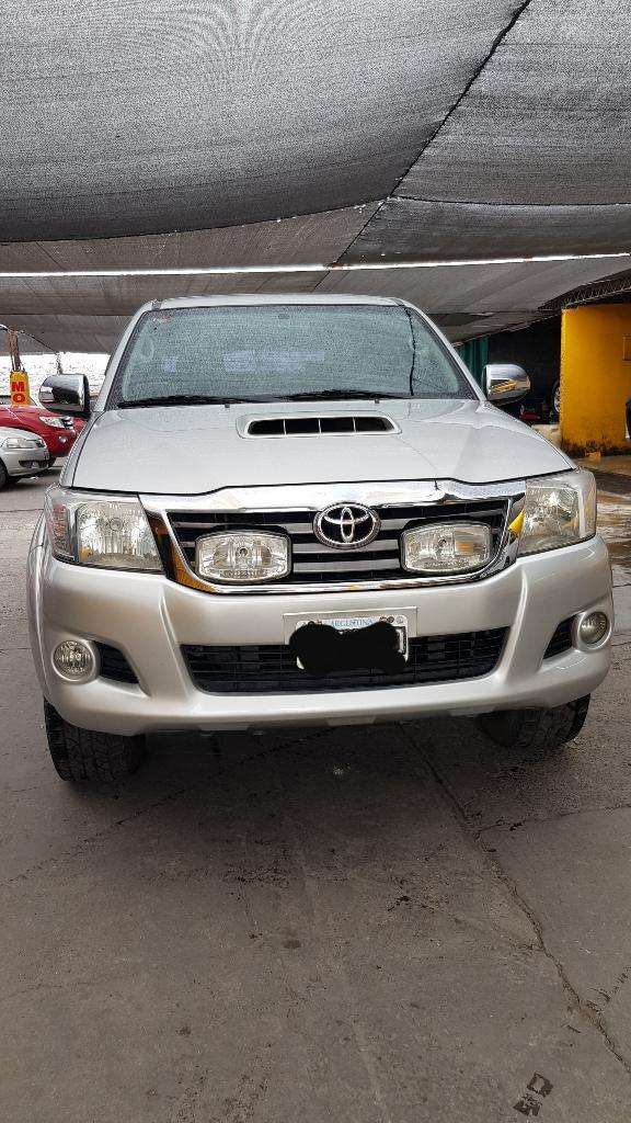 Vendo Toyoya Hilux Cuero 4x2