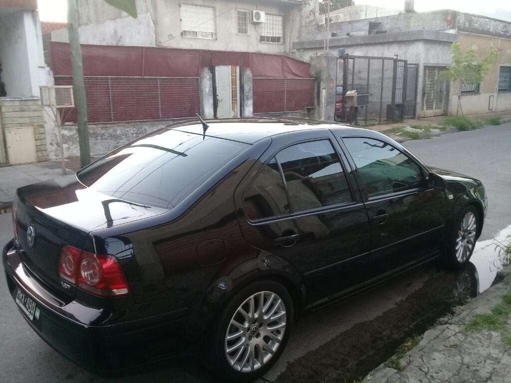 Bora 1.8 Turvo Cuero Permuto