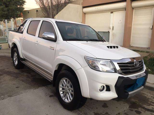 TOYOTA HILUX SRV 4x Km