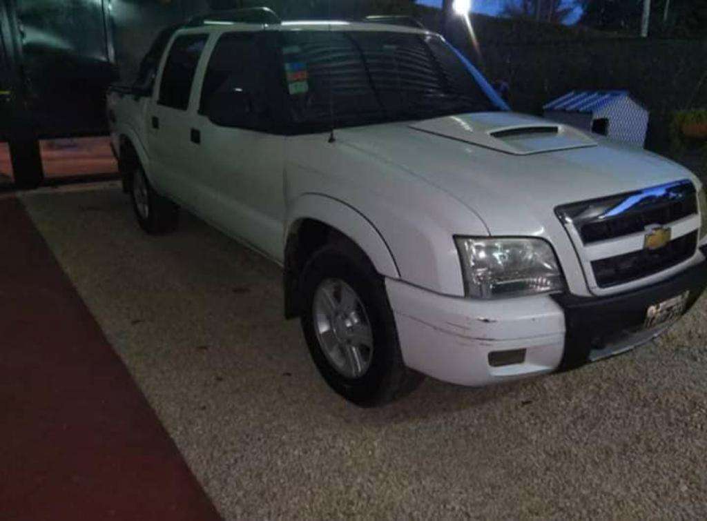 Vendo/permuto Chevrolet S10 4x4 2.8elect