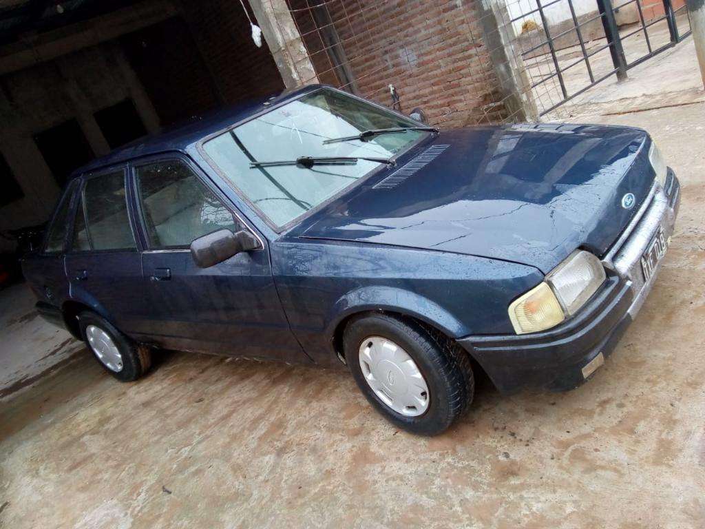 Vendo Ford Scort Md 95