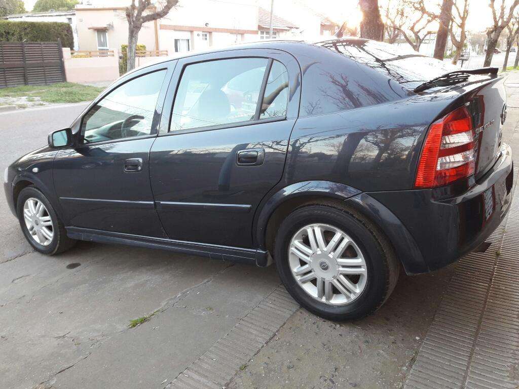 Astra Gl 2.0 Nafta Full Permuto