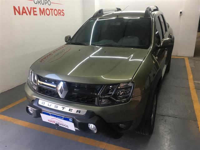 Renault Duster Oroch 2.0 4x2 Outsider Plus MTcv)
