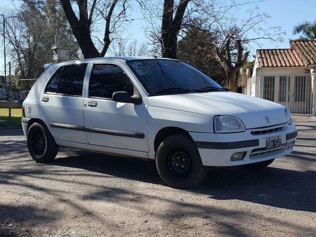 Renault Clio // Aire / 5 Ptas //  // Gnc / Impecable /