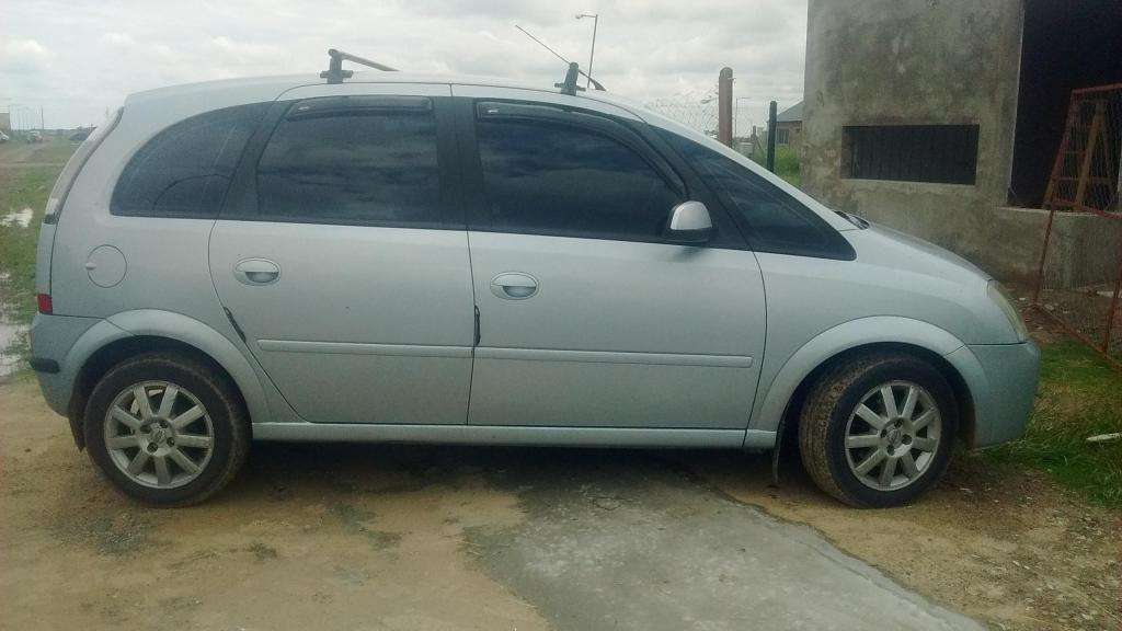 Se vende hermosa Chevrolet Meriva 