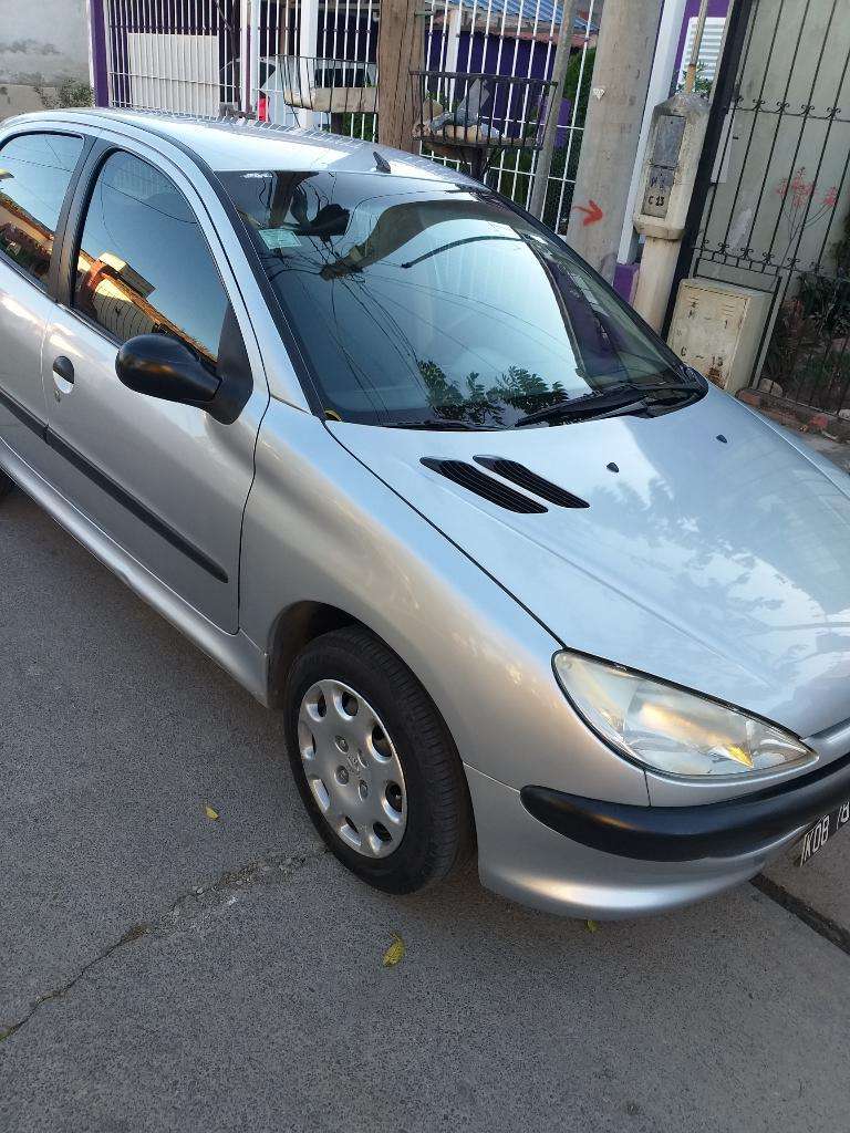 Vendo Peugeot 206 Modelo 