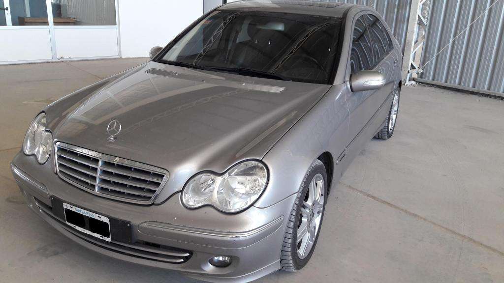 Mercedes Benz Elegance Aut. V6 C230