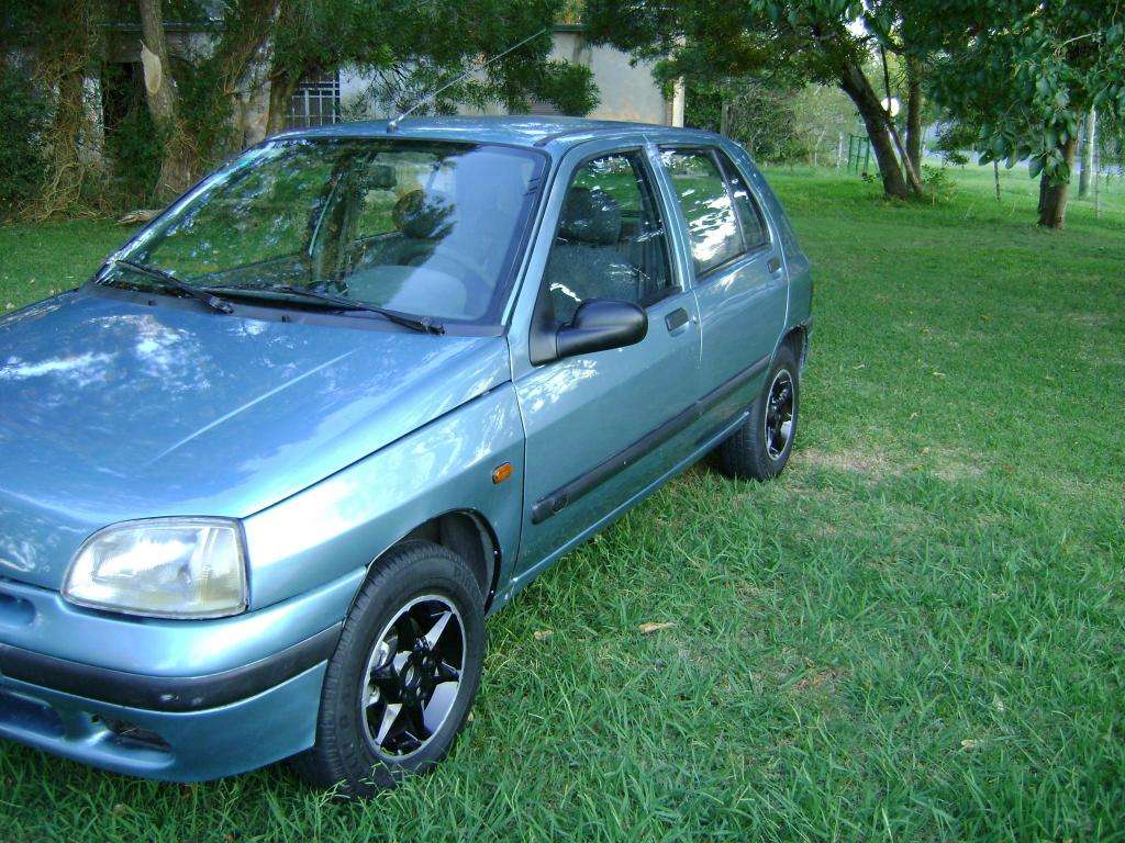 Clio 5 puertas