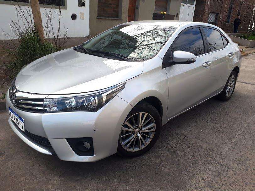 TOYOTA COROLLA SE-G CVT 1.8 AT NAFTA .