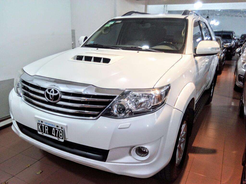 Toyota Hilux Sw4 At 7asientos 