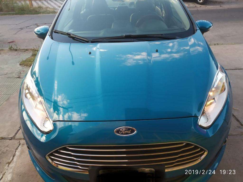 Ford Fiesta Titanium Sedan  Solo Wps