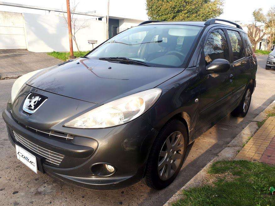 PEUGEOT 207 COMPACT XT SW 1.6 NAFTA .