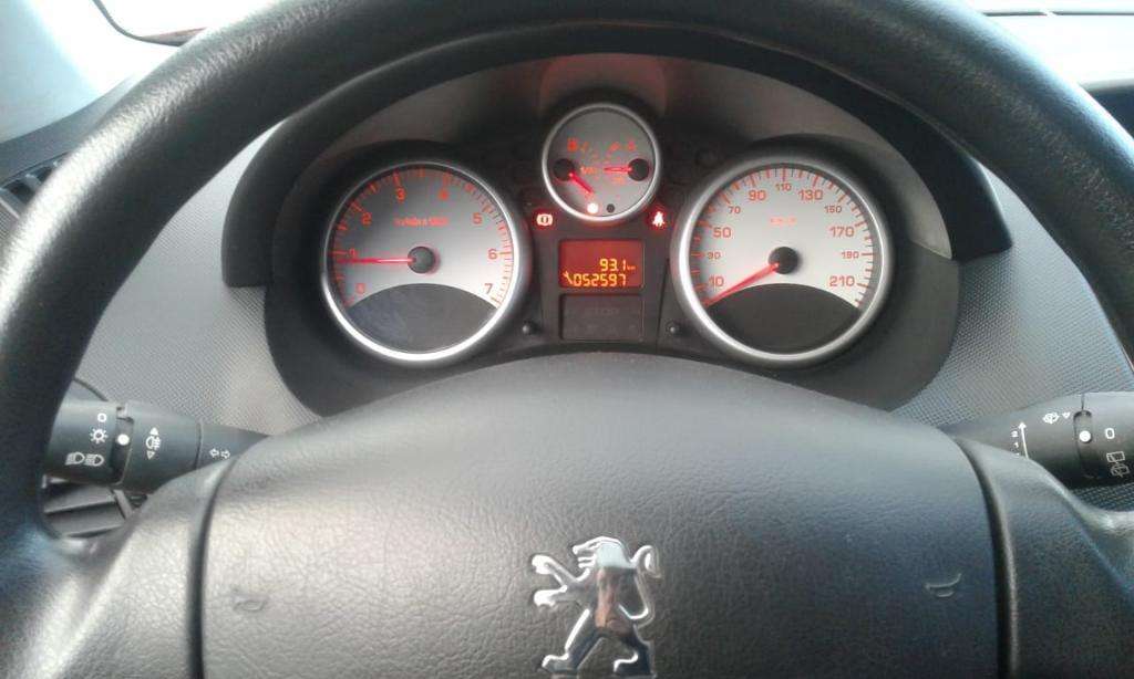 Peugeot  Compac Allur .