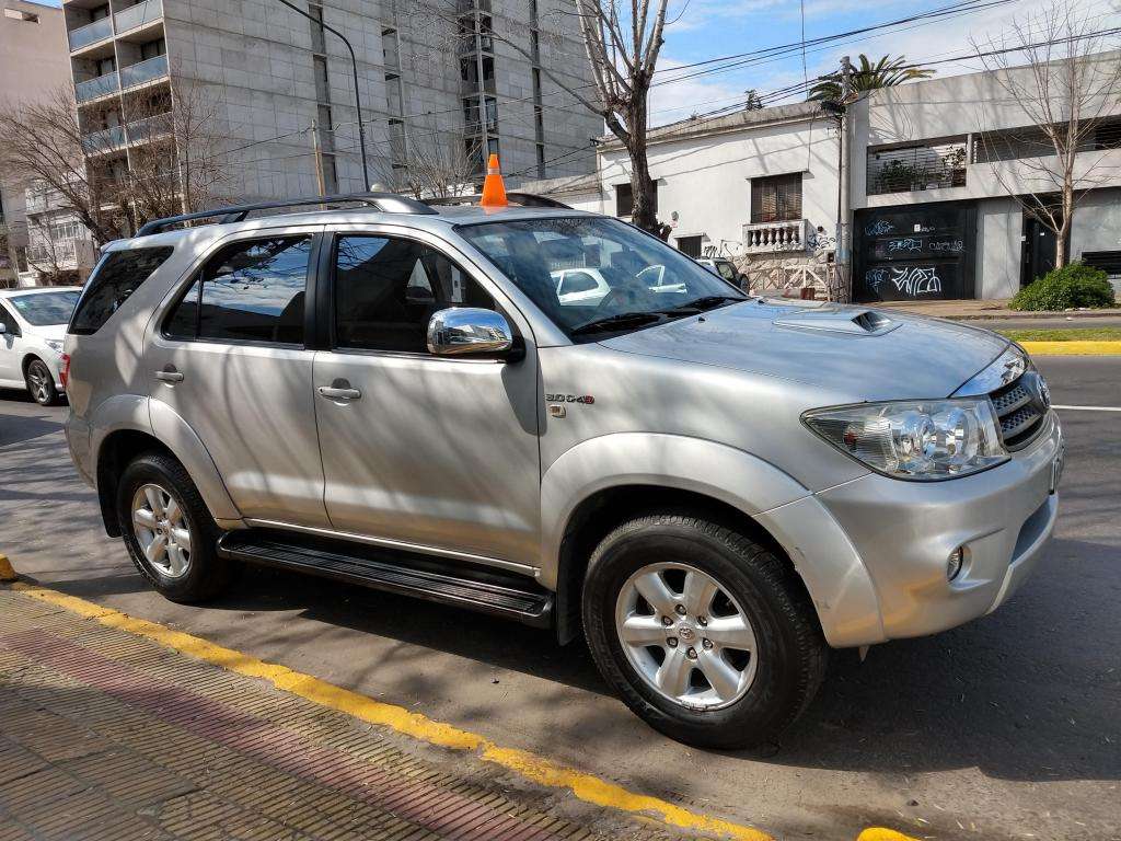 Toyota Hilux SW4 3.0 D AT 7 Asientos 