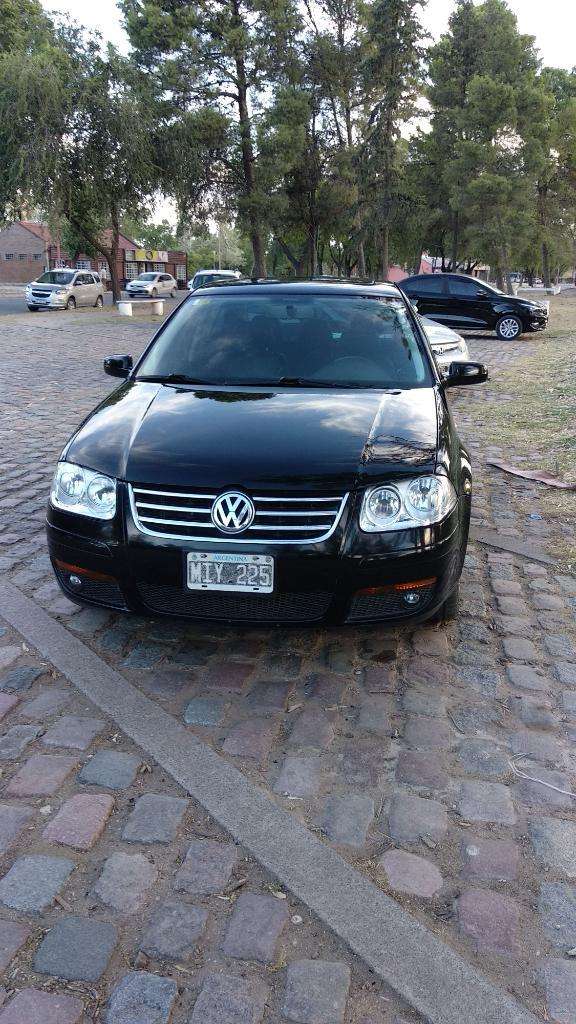 Vendo Bora 1.8t. Tiptronic Full Cuero